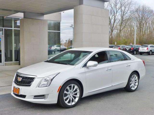 2017 Cadillac XTS Luxury 4dr Sedan